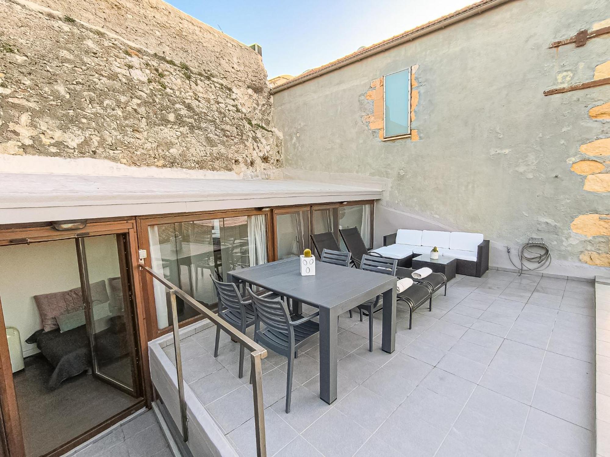 Charming Old Tannery House With Spacious Veranda And Stunning Sea View! Chania  Bagian luar foto