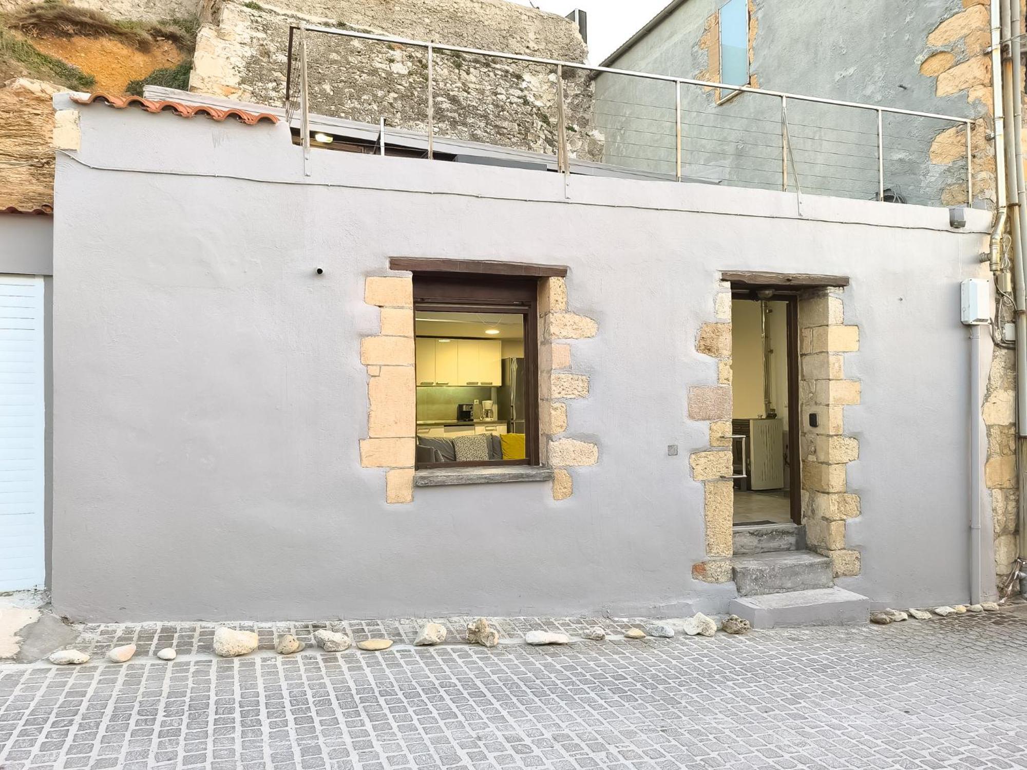 Charming Old Tannery House With Spacious Veranda And Stunning Sea View! Chania  Bagian luar foto