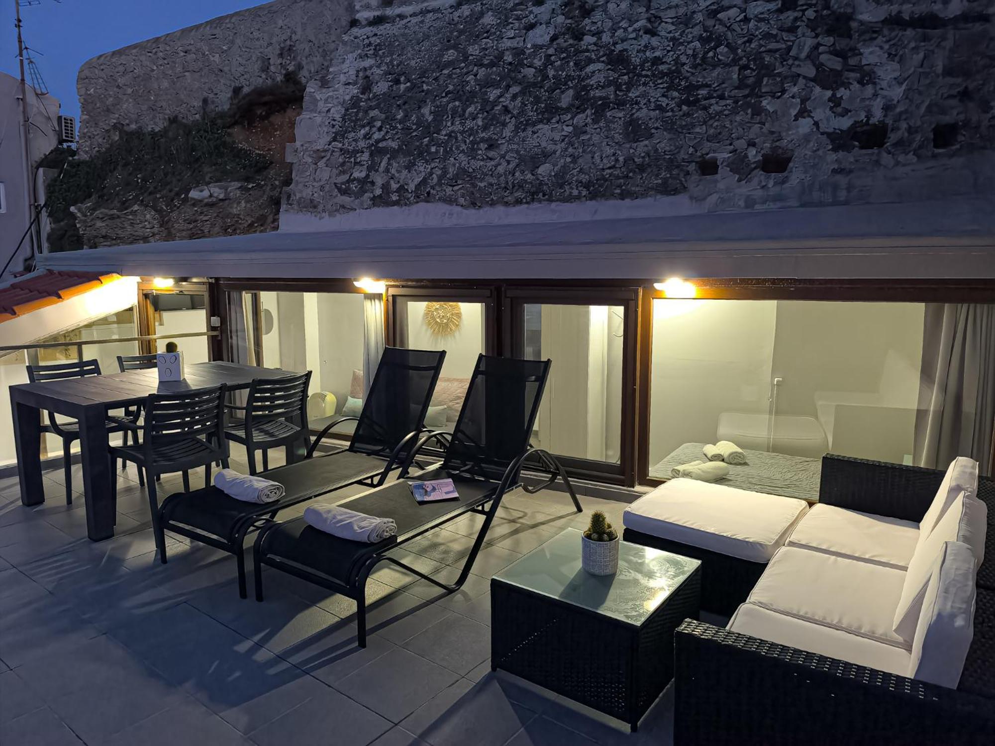 Charming Old Tannery House With Spacious Veranda And Stunning Sea View! Chania  Bagian luar foto